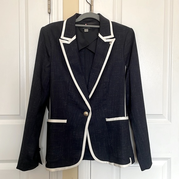 Tommy Hilfiger Navy Blazer with White Trim and Branded Buttons! Size 14 - Picture 6 of 17